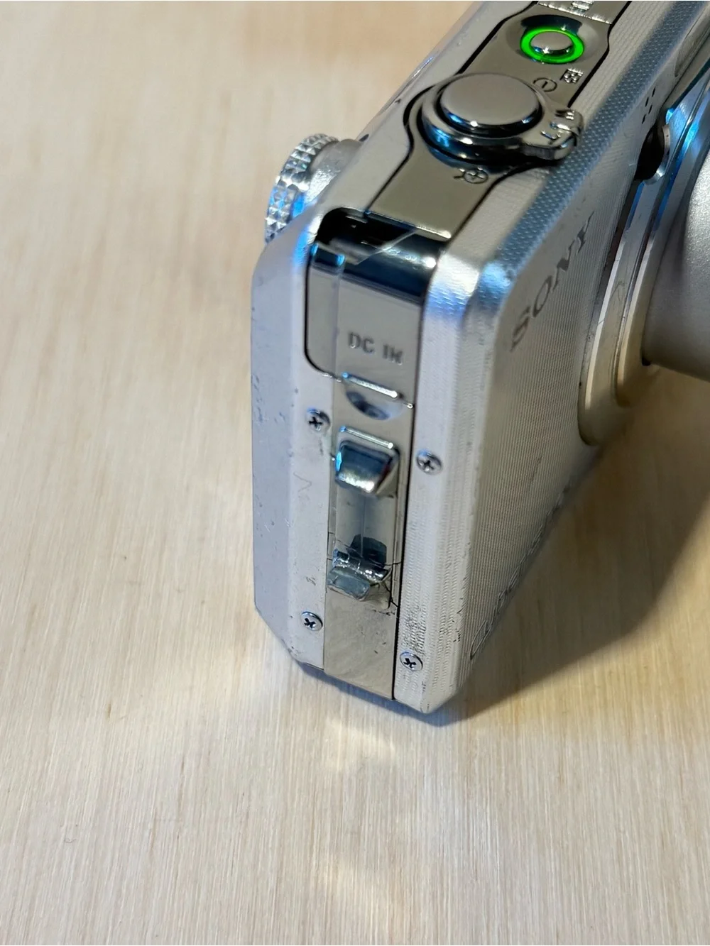 Sony Cyber-shot DSC-W100 Silver 8.1MP Tested Good w/Card-Charg-Bat Read Info Blw
